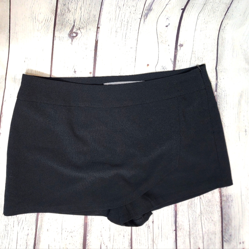 Guess Mini Dressy Skort, Black, Size 6